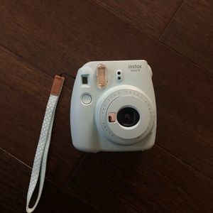 Instax Mini 9 in baby blue